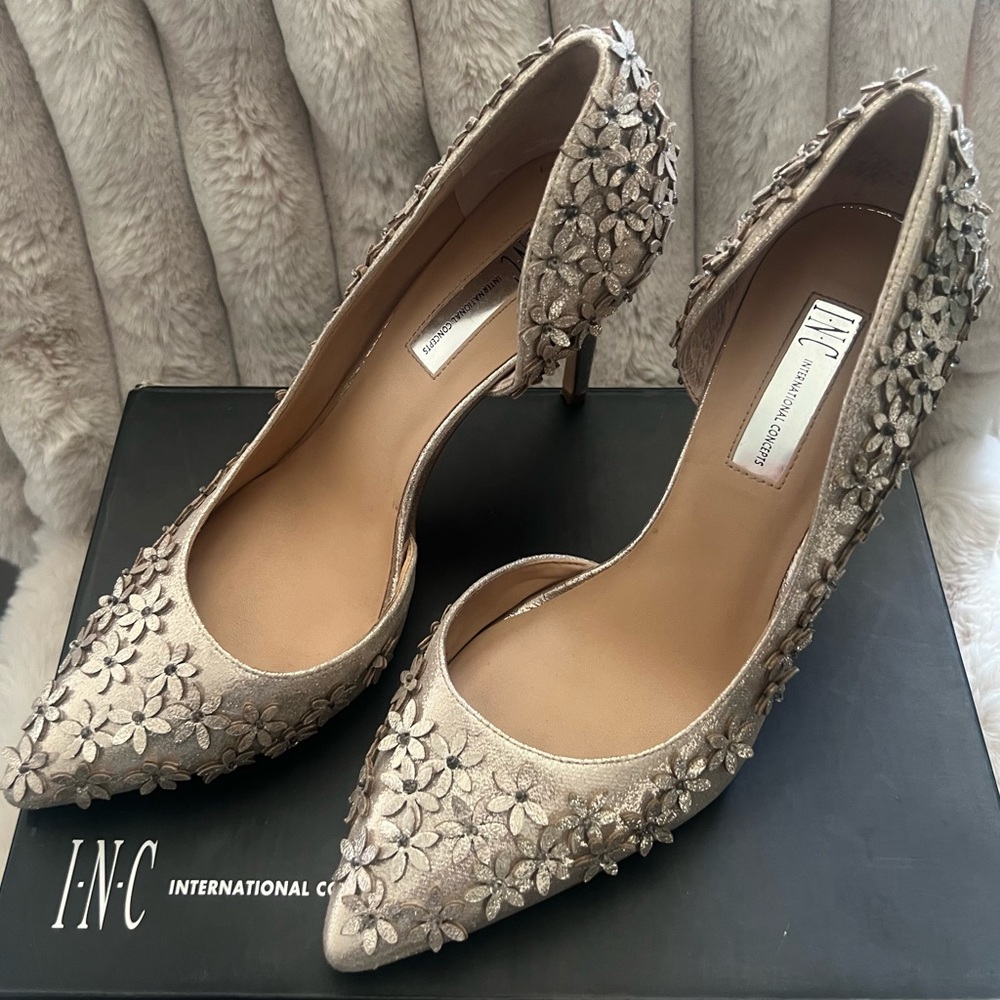 INC KARLAY Pearl Gold Glitter Embellished Heels